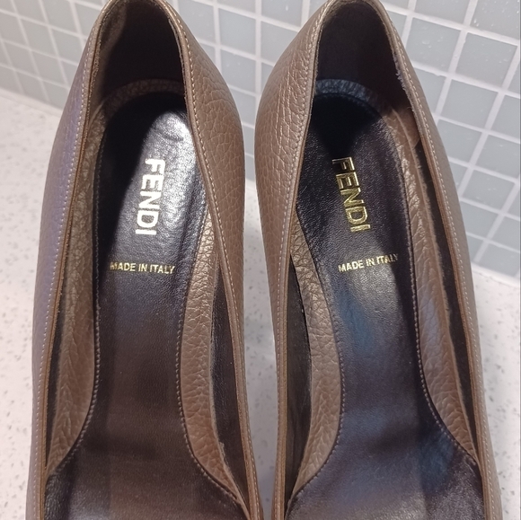 AUTH! Fendi pumps heels shoes - Picture 8 of 9